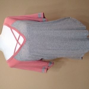 5 for $20! Grey and pink short sleeve t-shirt